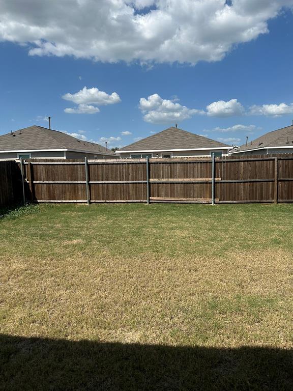 5906 Nyquist Way Forney, TX 75126 - Photo 26 of 27 View of yard