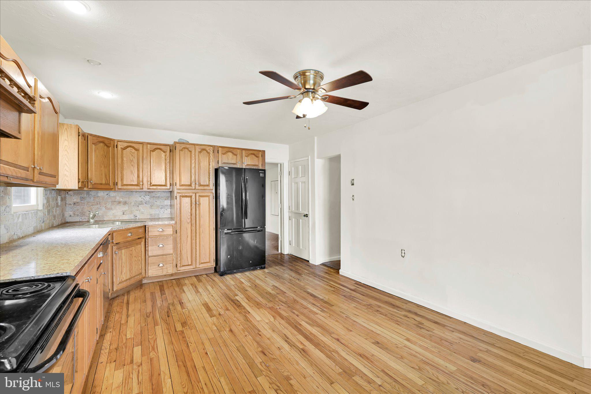 35 Hillside Road Pottsville, PA 17901 - Photo 12 of 33 Inviting kitchen with warm wood tones.