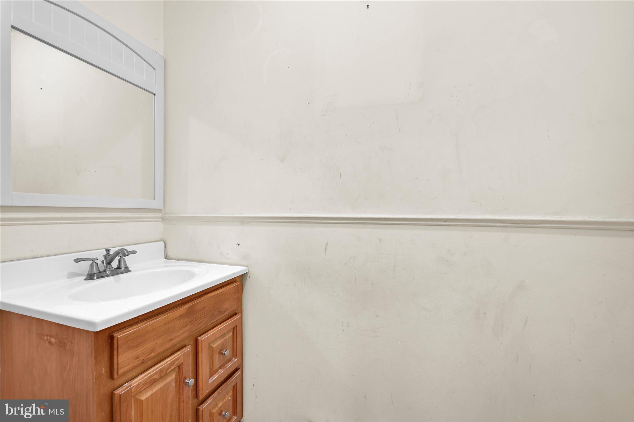 35 Hillside Road Pottsville, PA 17901 - Photo 27 of 33 Bright and airy bathroom space.