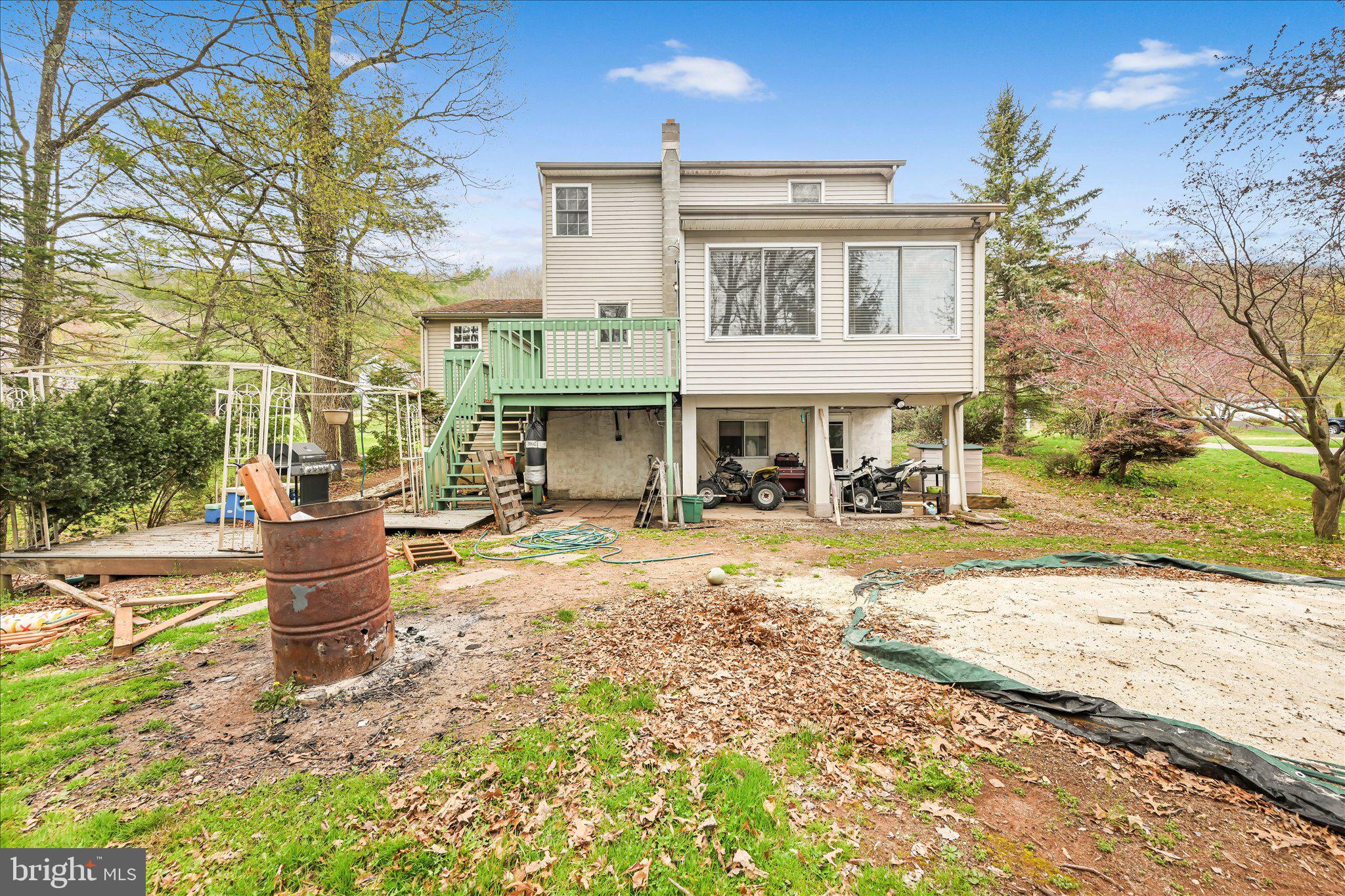 35 Hillside Road Pottsville, PA 17901 - Photo 32 of 33 Charming backyard retreat awaits you!