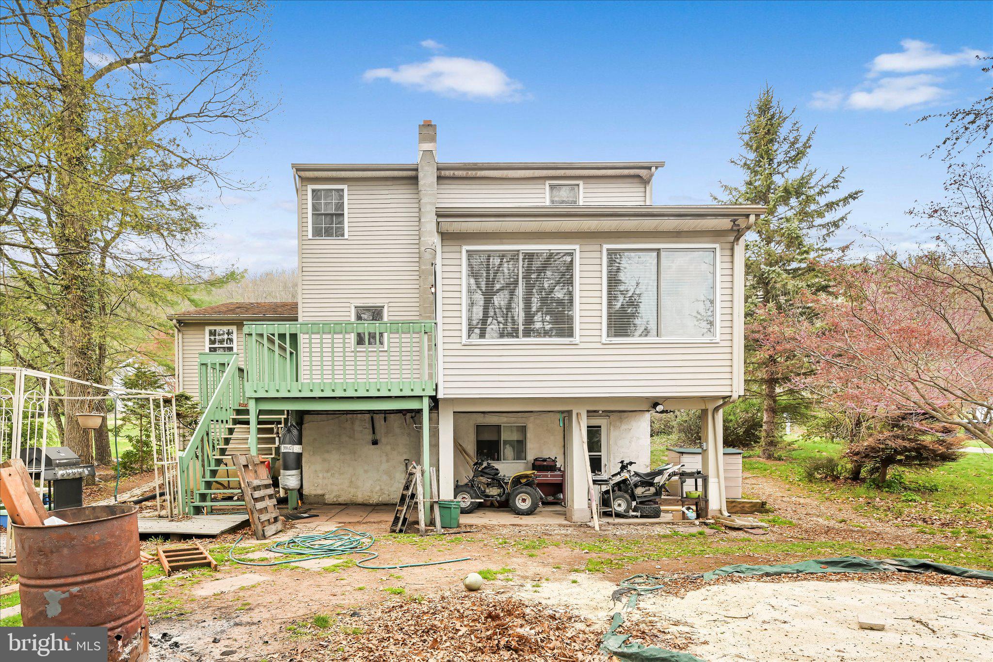 35 Hillside Road Pottsville, PA 17901 - Photo 33 of 33 Charming home with spacious backyard.