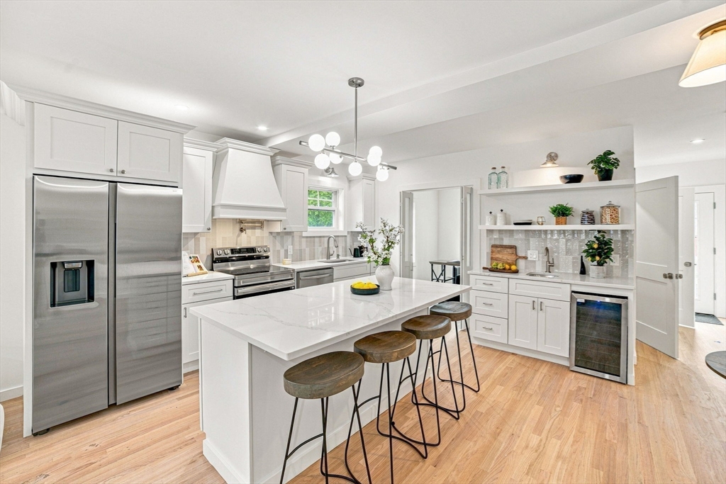 18 Jefferson Road, Unit A Wakefield, MA 01880 - Photo 6 of 40