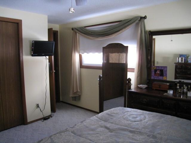 94 Camp 10 Road Gaylord, MI 49735 - Photo 16 of 32 Gallery Image 16