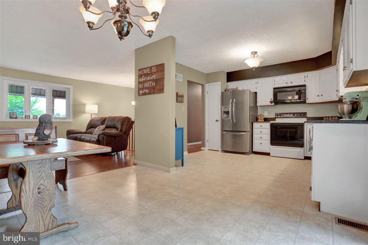 2 Raber Drive Spring Grove, PA 17362 - Photo 8 of 36