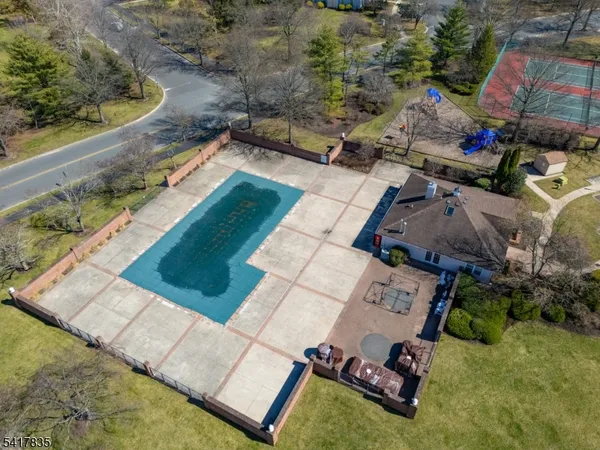 a view of a tennis court