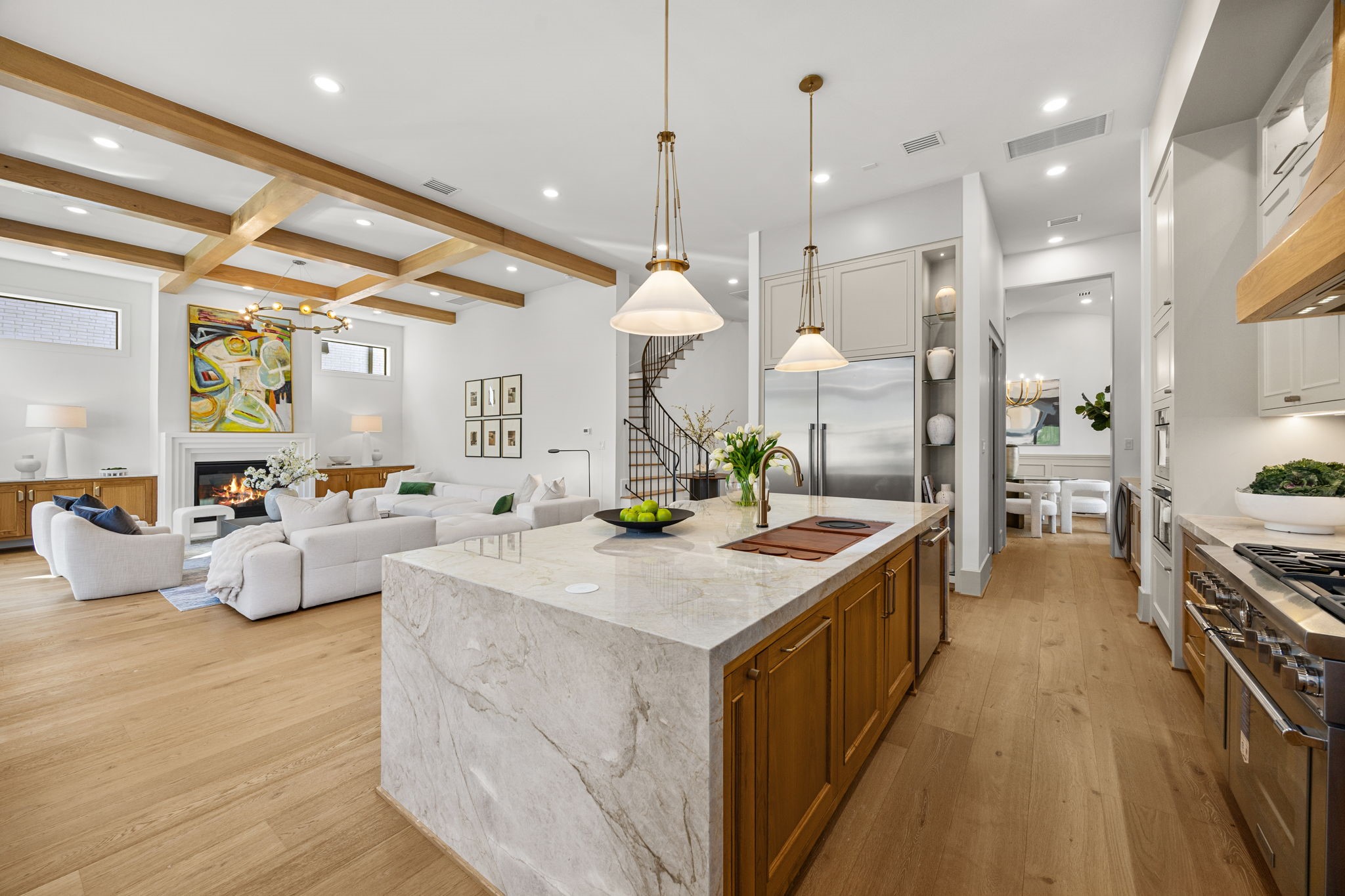 1032 West 41st Street Houston, TX 77018 - Photo 11 of 46 Taj-Mahal waterfall edge on extra large island.