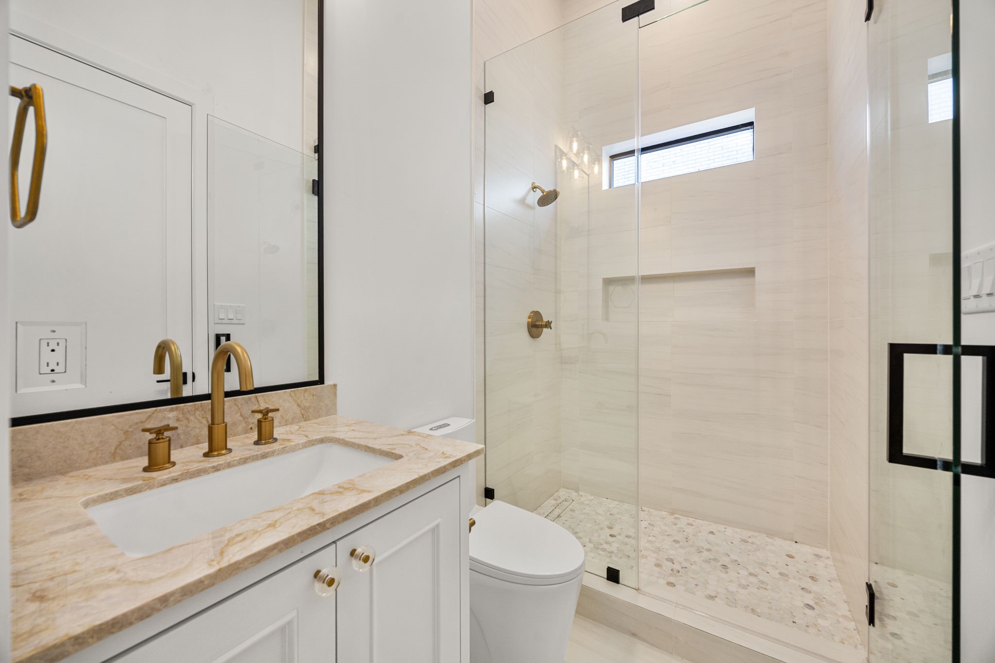 1032 West 41st Street Houston, TX 77018 - Photo 39 of 46 Bathroom#2
