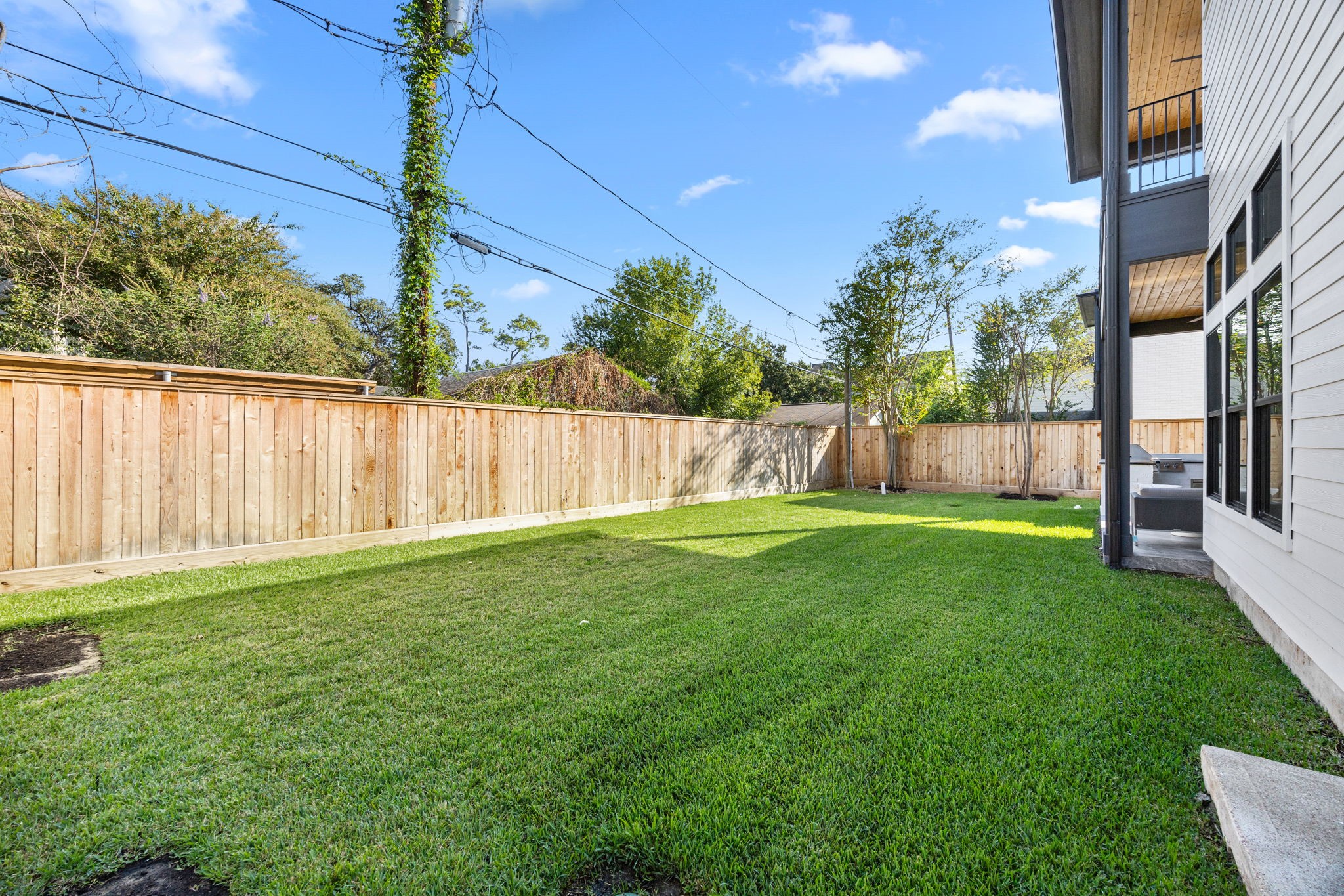 1032 West 41st Street Houston, TX 77018 - Photo 44 of 46 Backyard is large enough for a pool!