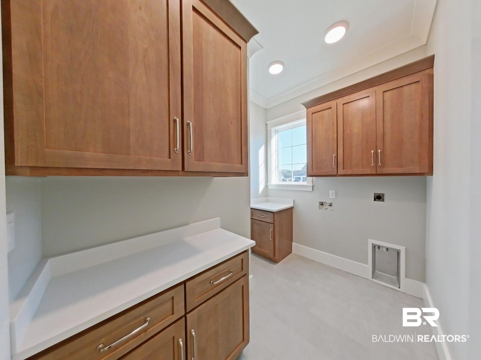 832 Inlet Circle Gulf Shores, AL 36542 - Photo 11 of 36 Laundry