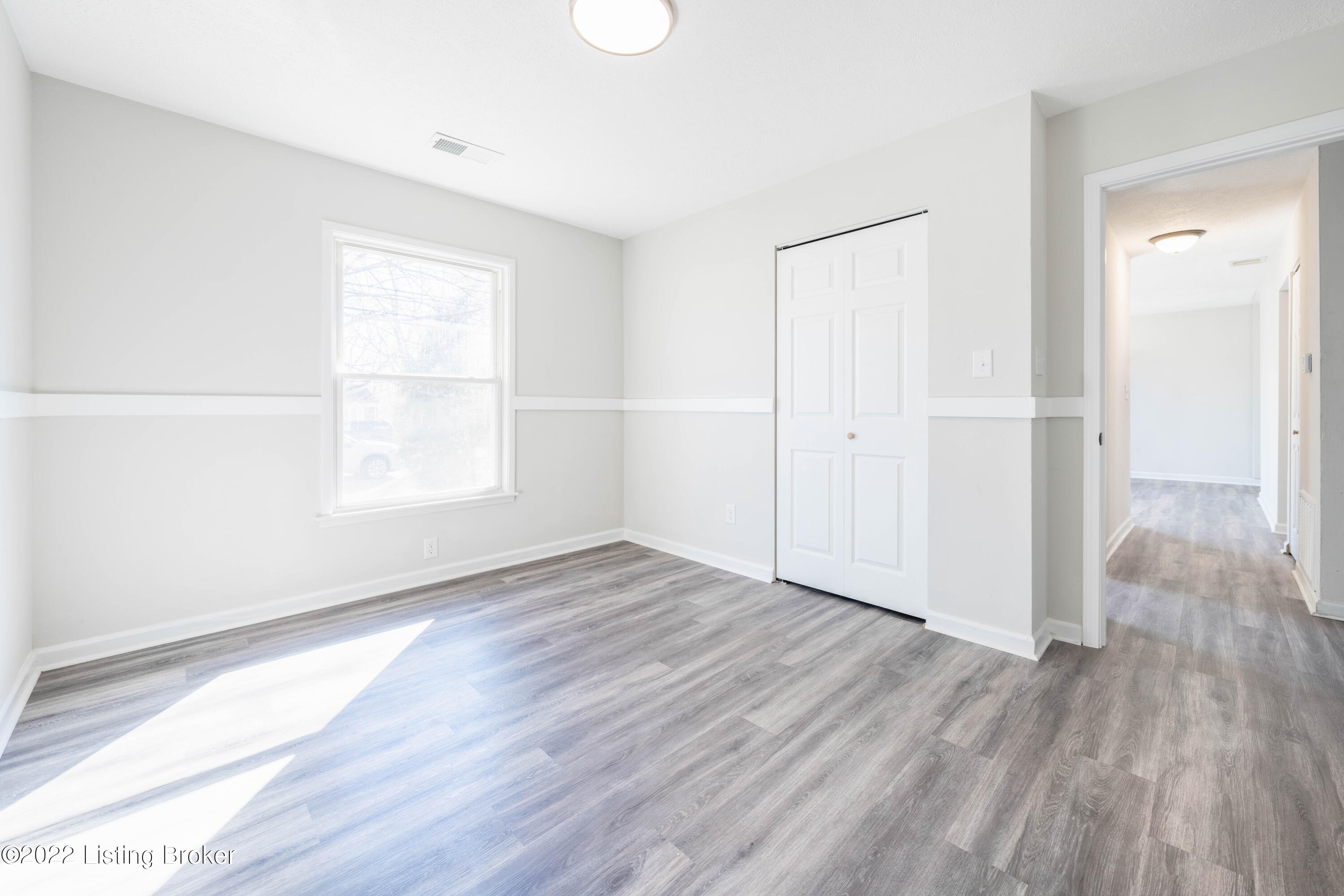9512 Maple Road Louisville, KY 40229 - Photo 12 of 25 9512 Maple Rd-12