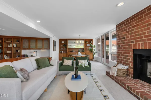 $725,000 | 620 Martin Luther King Junior Boulevard, Unit 602, Chapel Hill, NC 27514