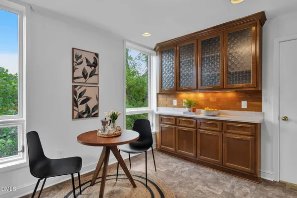 $725,000 | 620 Martin Luther King Junior Boulevard, Unit 602, Chapel Hill, NC 27514