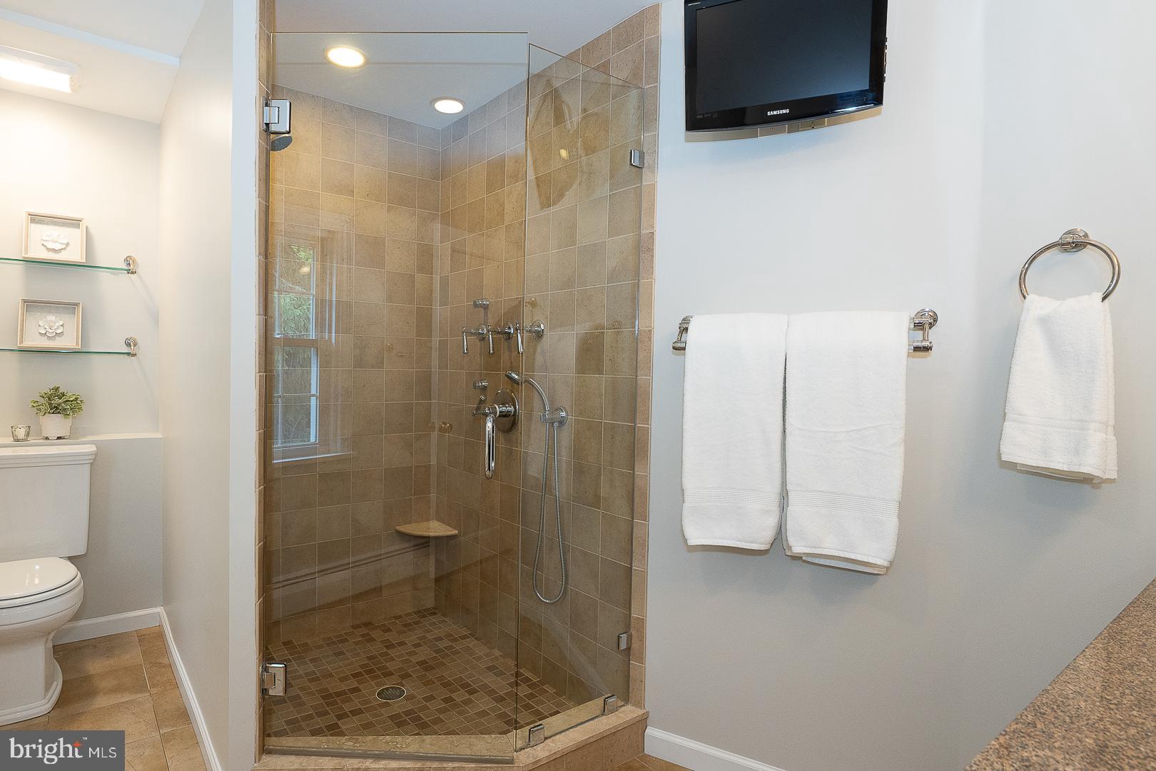 213 North Fairfield Road Devon, PA 19333 - Photo 28 of 50 Primary Bathroom