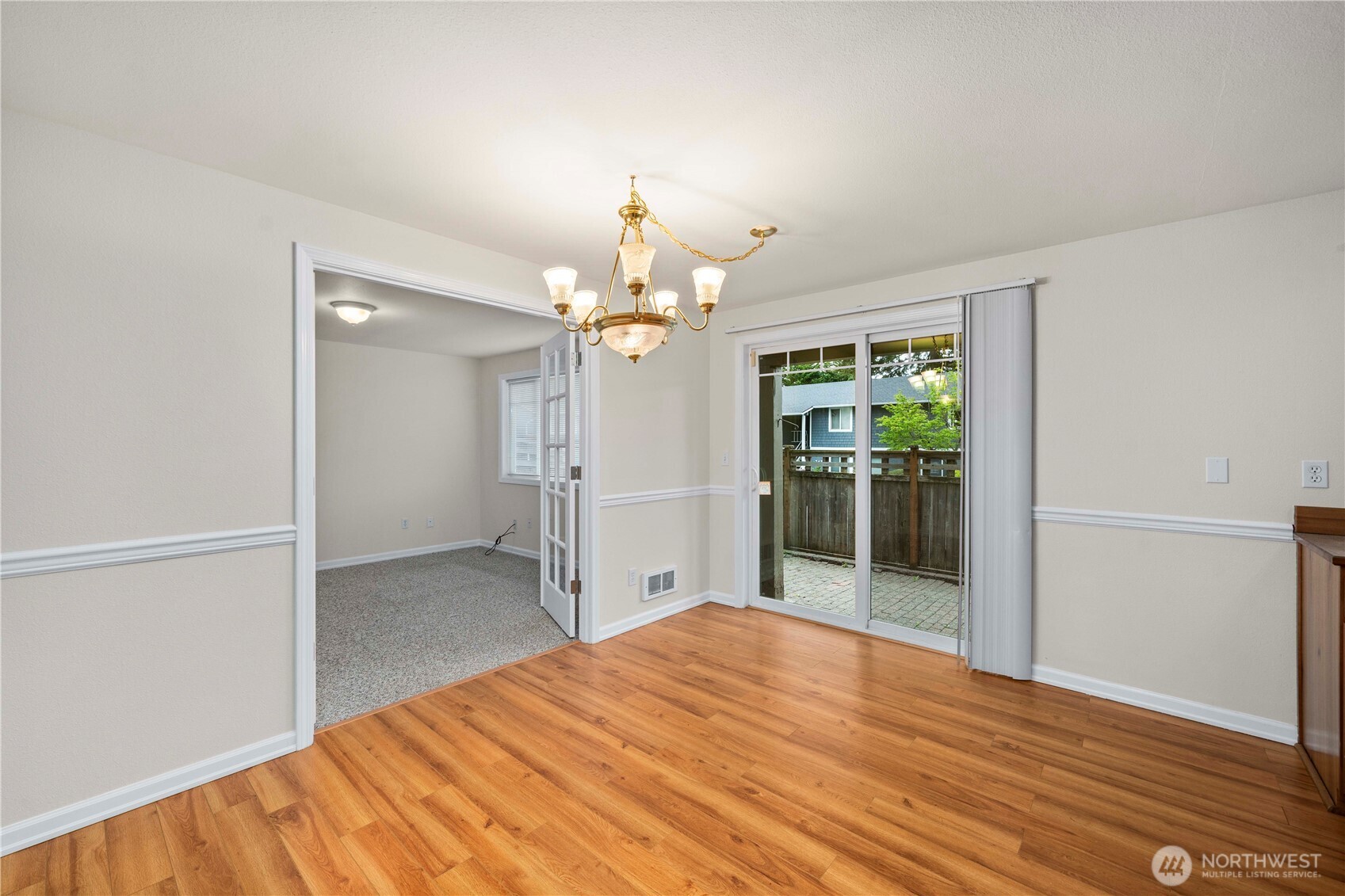 7503 212th Street Southwest, Unit B102 Edmonds, WA 98026 - Photo 16 of 21