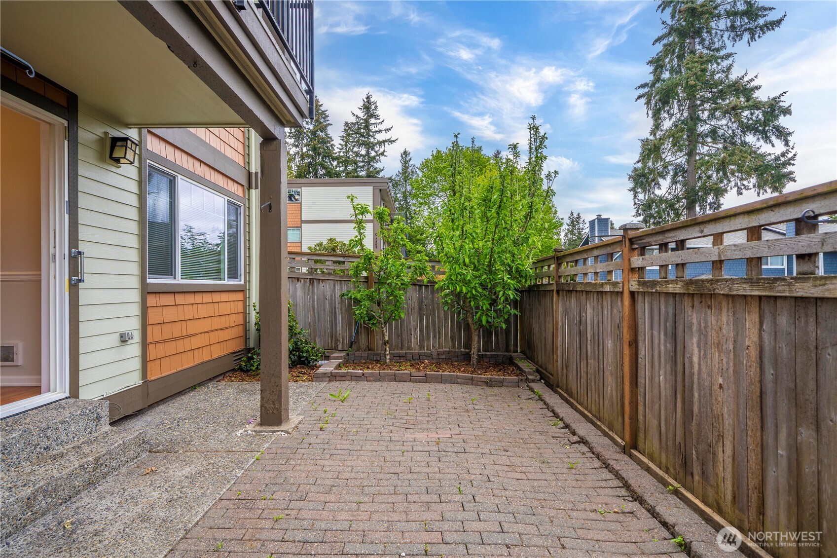 7503 212th Street Southwest, Unit B102 Edmonds, WA 98026 - Photo 17 of 21