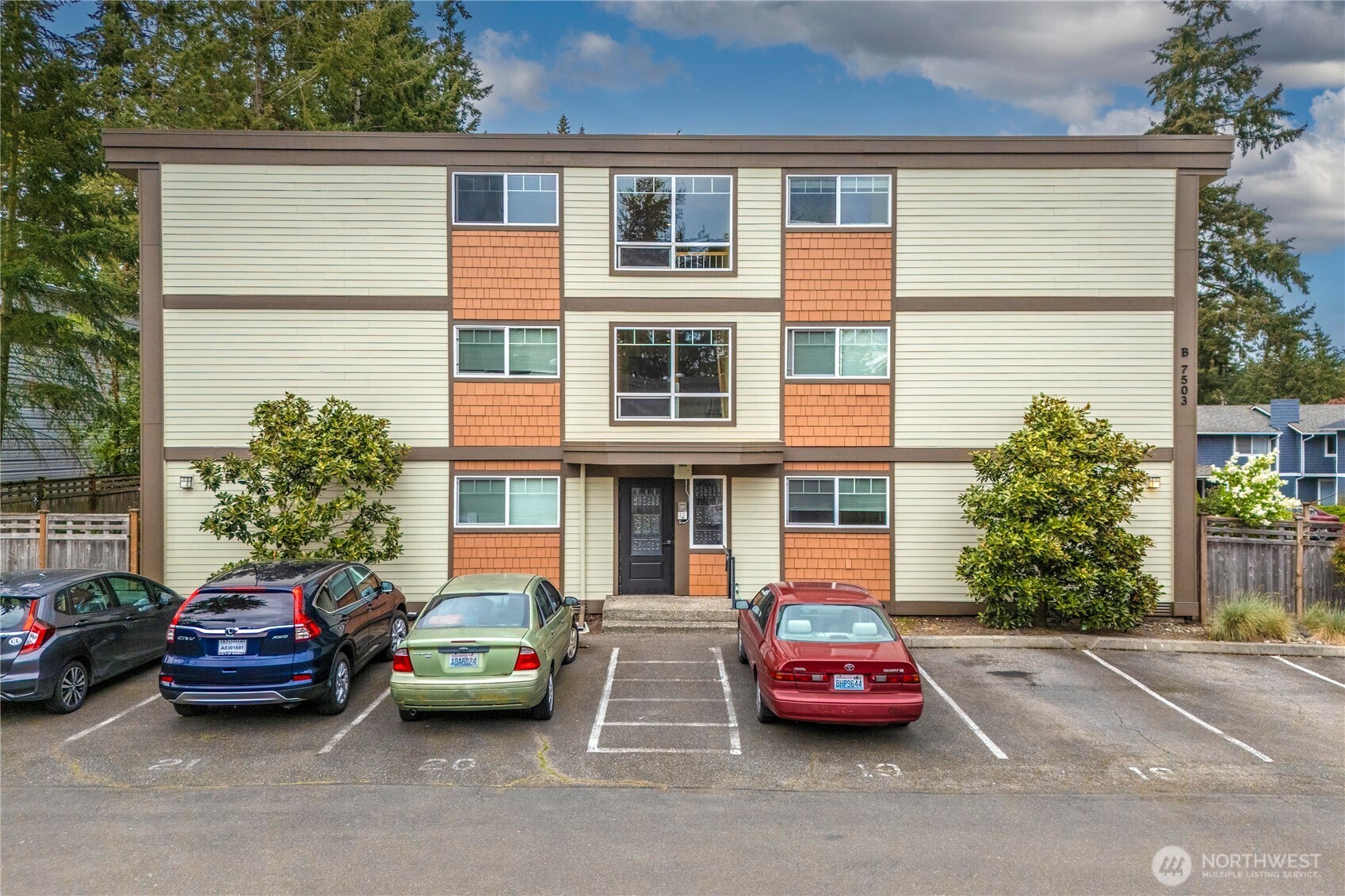 7503 212th Street Southwest, Unit B102 Edmonds, WA 98026 - Photo 20 of 21