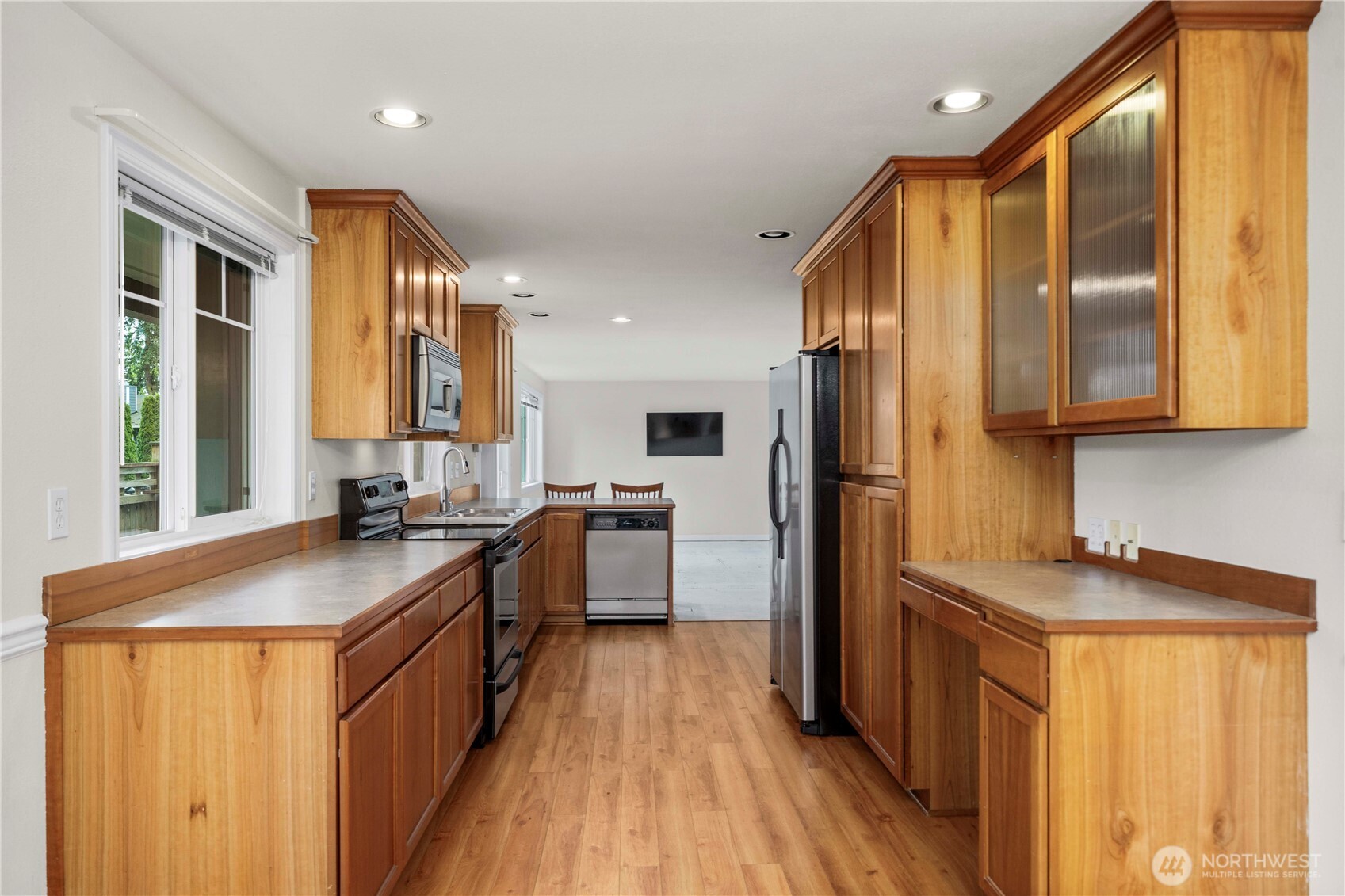 7503 212th Street Southwest, Unit B102 Edmonds, WA 98026 - Photo 8 of 21