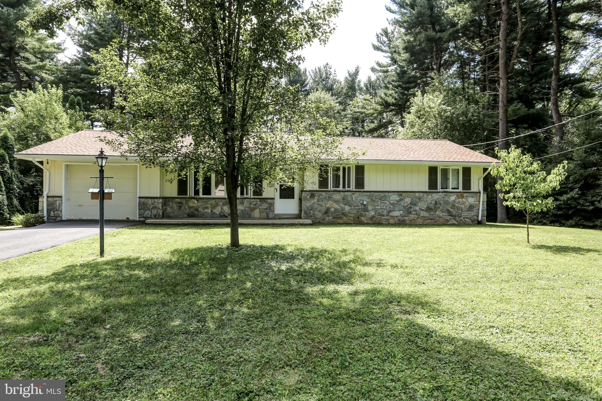 510 Somerset Road Lancaster, PA 17601 - Photo 2 of 42 Gallery Image 2