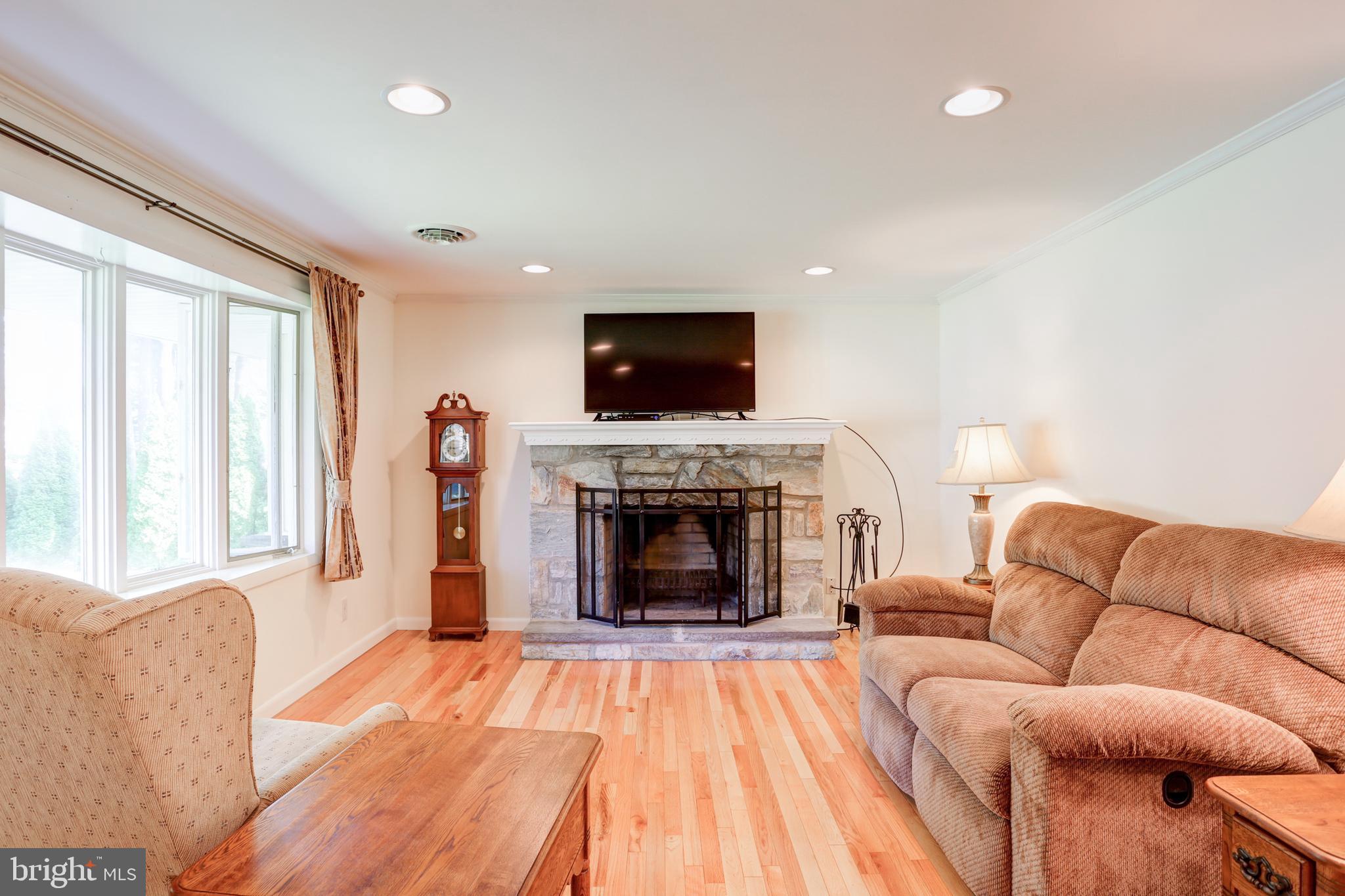 510 Somerset Road Lancaster, PA 17601 - Photo 3 of 42 Gallery Image 3