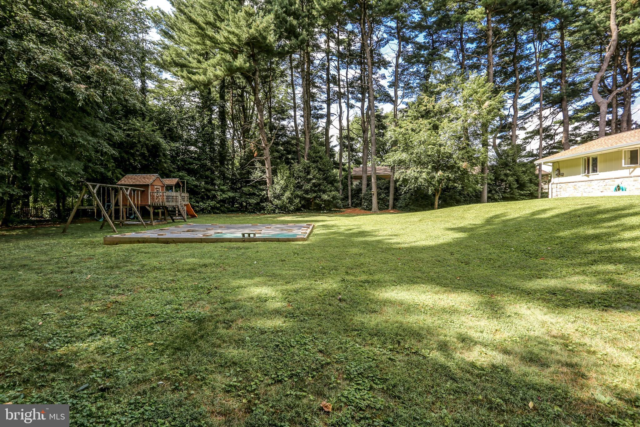 510 Somerset Road Lancaster, PA 17601 - Photo 37 of 42 Gallery Image 37