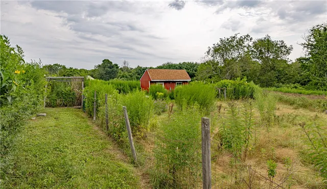 $549,900 | 93 Moosup Valley Road, Foster, RI 02825