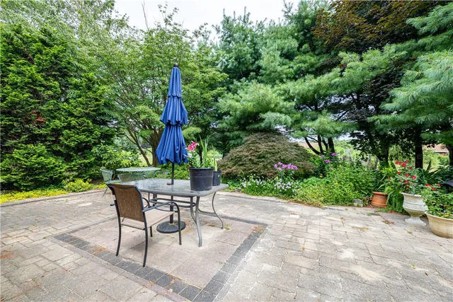 $549,900 | 93 Moosup Valley Road, Foster, RI 02825