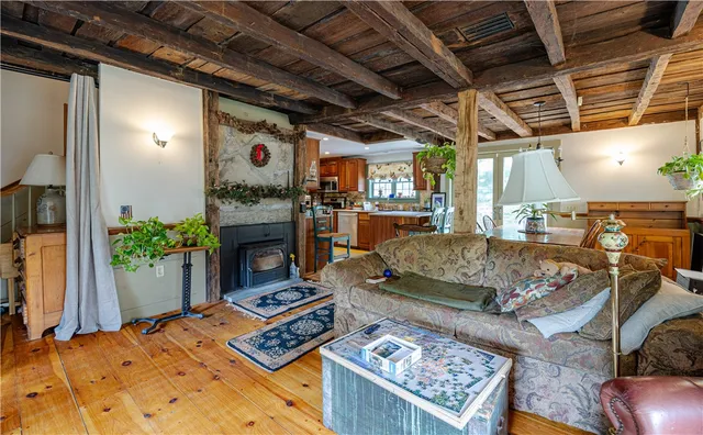 $549,900 | 93 Moosup Valley Road, Foster, RI 02825