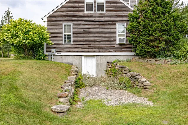 $549,900 | 93 Moosup Valley Road, Foster, RI 02825