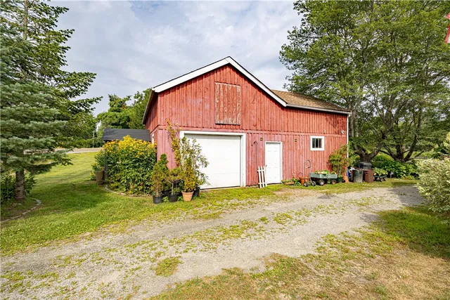 $549,900 | 93 Moosup Valley Road, Foster, RI 02825