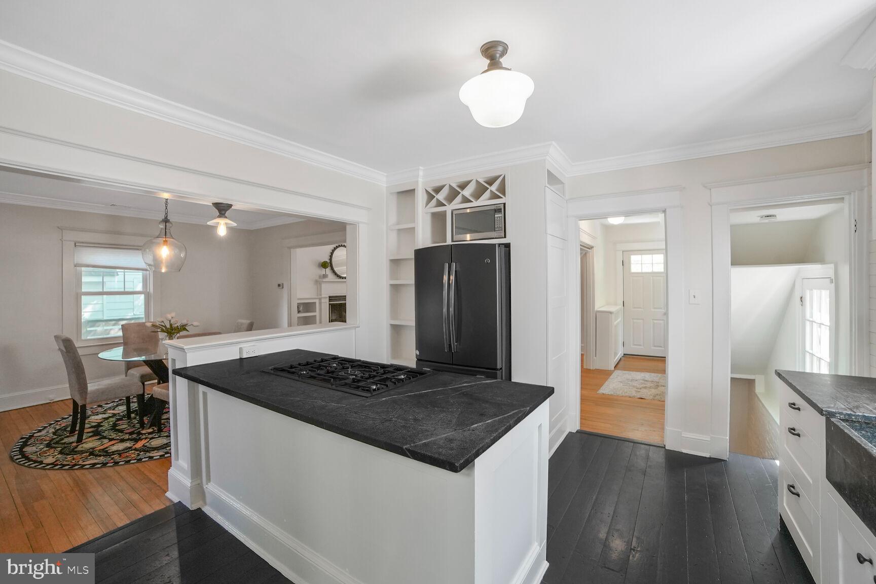 10120 Capitol View Avenue Silver Spring, MD 20910 - Photo 21 of 52 Gallery Image 21