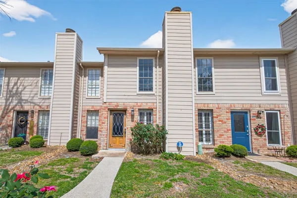 $195,999 | 6700 Richardson Road, Unit 305, Houston, TX 77069