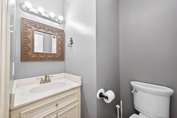 $195,999 | 6700 Richardson Road, Unit 305, Houston, TX 77069
