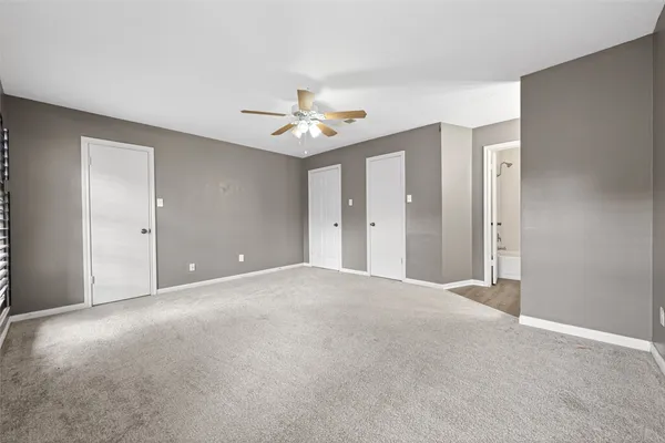 $195,999 | 6700 Richardson Road, Unit 305, Houston, TX 77069