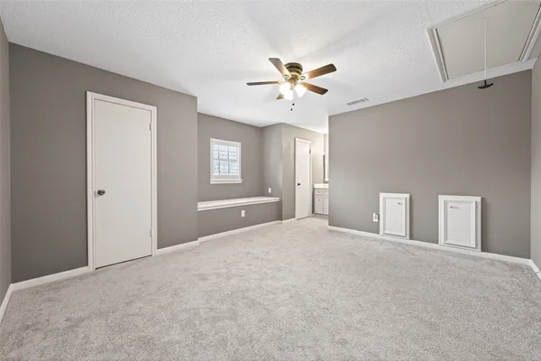 $195,999 | 6700 Richardson Road, Unit 305, Houston, TX 77069