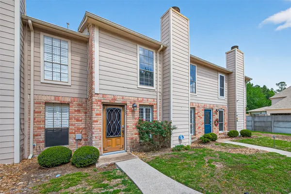 $195,999 | 6700 Richardson Road, Unit 305, Houston, TX 77069