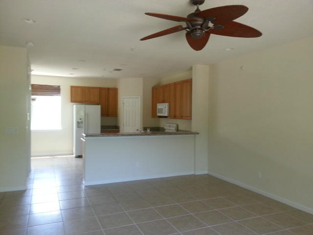 258 Quarry Knoll Way Jupiter, FL 33458 - Photo 6 of 10 kitchen and dining