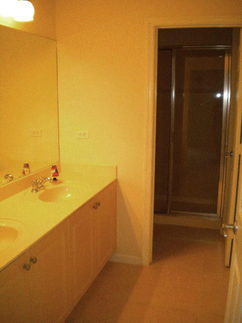 258 Quarry Knoll Way Jupiter, FL 33458 - Photo 7 of 10 bathroom