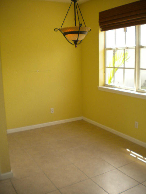 258 Quarry Knoll Way Jupiter, FL 33458 - Photo 8 of 10 dining area