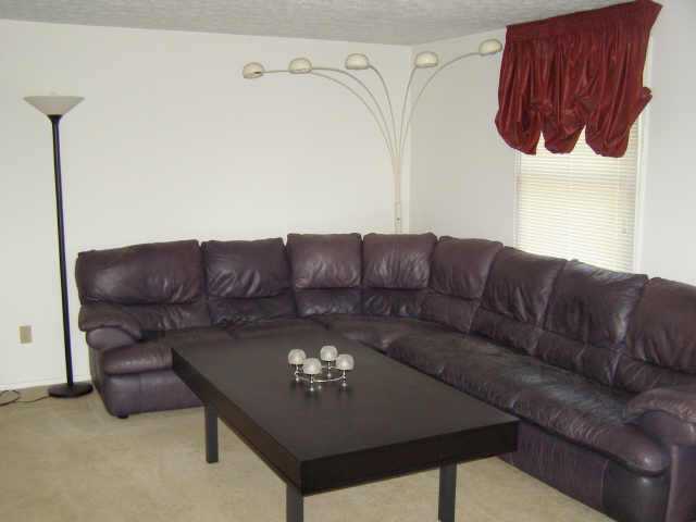 1767 Parkgate Road Columbus, OH 43229 - Photo 5 of 10 Gallery Image 5