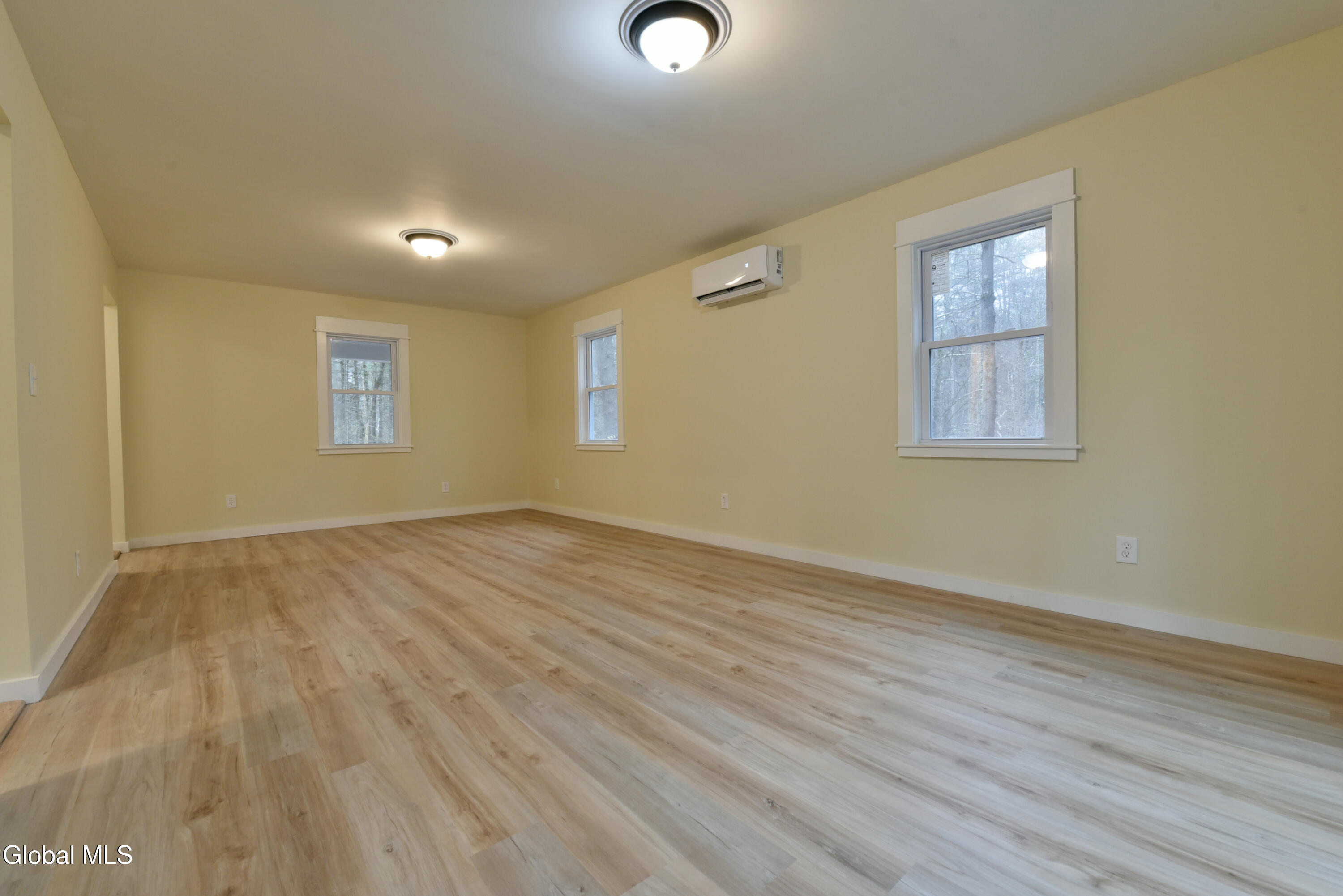 1011 Middleline Road Ballston Spa, NY 12020 - Photo 8 of 57 9