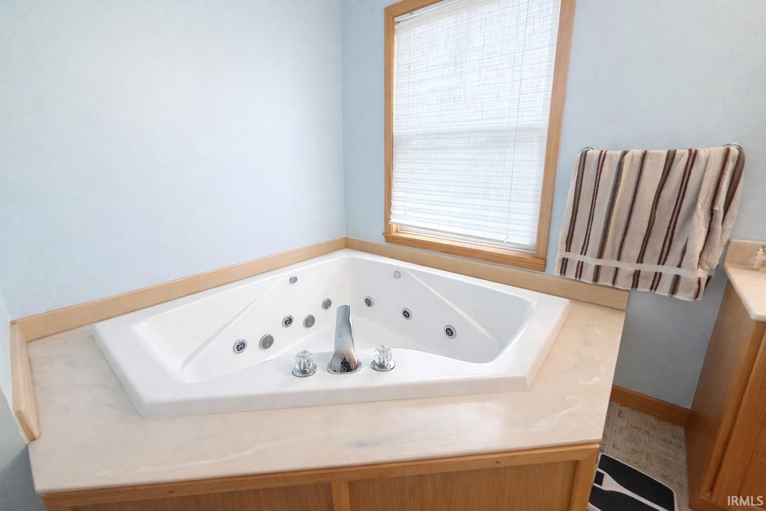 8585 8A Road Plymouth, IN 46563 - Photo 14 of 21