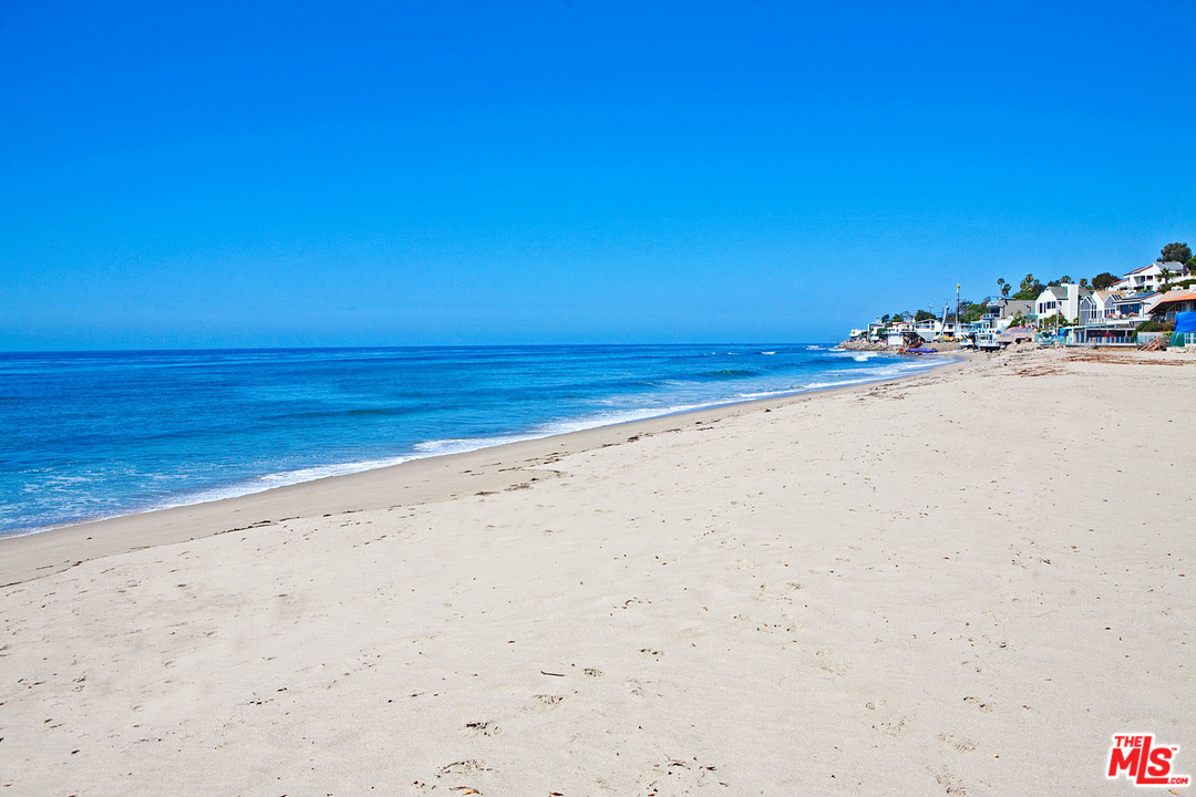 23754 Malibu Road Malibu, CA 90265 - Photo 4 of 59 a view of beach and ocean