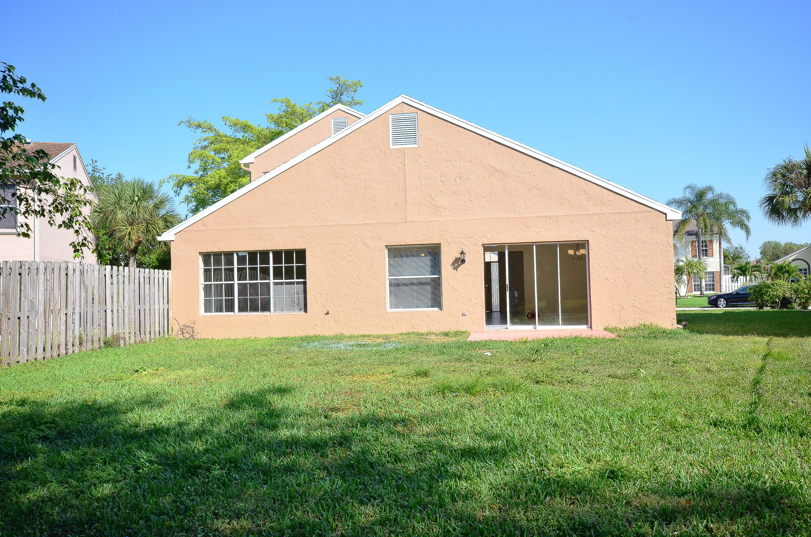 22481 Middletown Drive Boca Raton, FL 33428 - Photo 30 of 33 Back of Home
