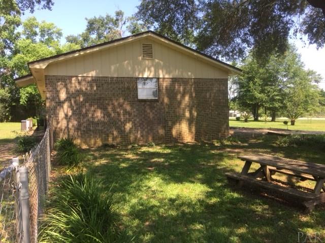 1250 West Kingsfield Road Cantonment, FL 32533 - Photo 16 of 19 Gallery Image 16