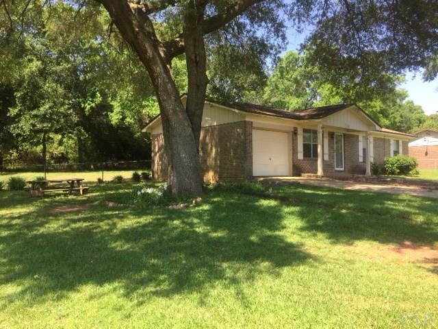 1250 West Kingsfield Road Cantonment, FL 32533 - Photo 4 of 19 Gallery Image 4