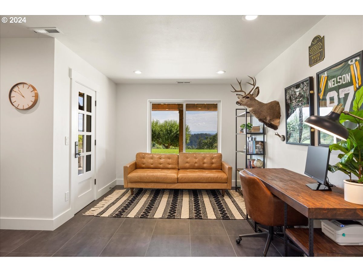 29050 Southwest Petes Mountain Road West Linn, OR 97068 - Photo 34 of 48 a outdoor space with furniture