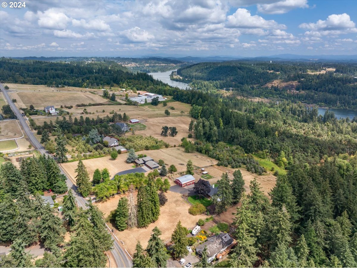 29050 Southwest Petes Mountain Road West Linn, OR 97068 - Photo 41 of 48 a view of a city