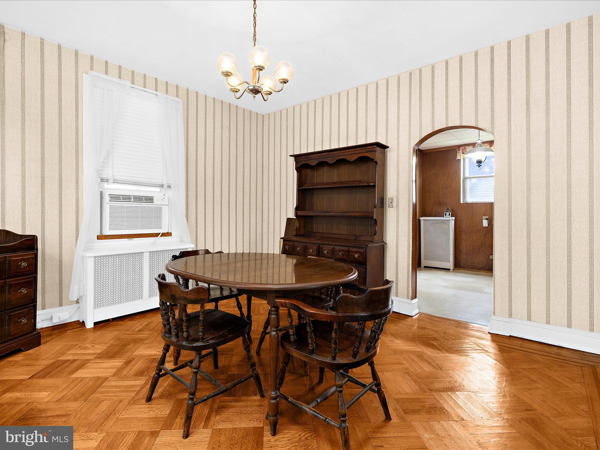 5000 Levindale Road Baltimore, MD 21215 - Photo 13 of 60 a dining room with furniture and window