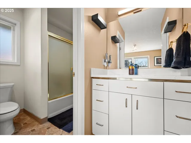 $849,900 | 4910 Northeast 139th Street, Vancouver, WA 98686