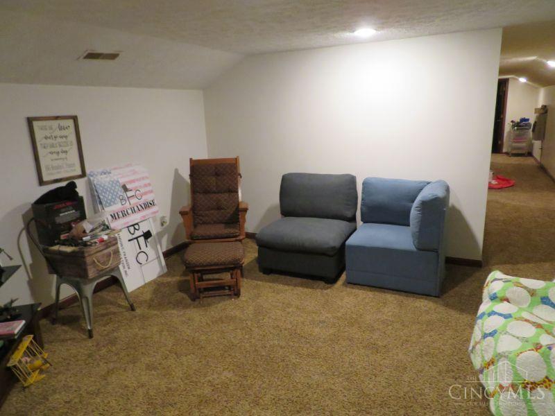 2103 Hackleshin Road Peebles, OH 45660 - Photo 35 of 42